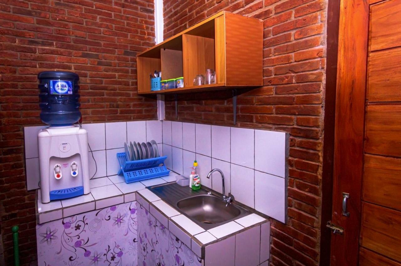 Berkah Homestay Magelang Exterior photo